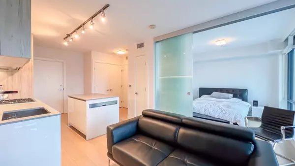 Burnaby, BC V5C 0K2,2378 Alpha AVE #1707