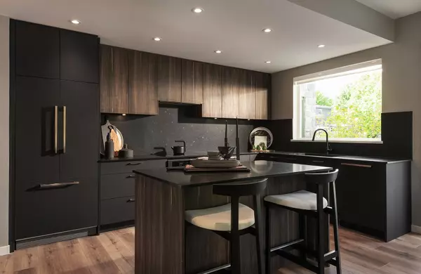 Squamish, BC V0V 0V0,38210 Eaglewind BLVD #405