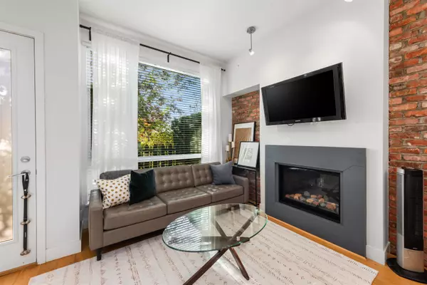 New Westminster, BC V3M 0G1,230 Salter ST #29