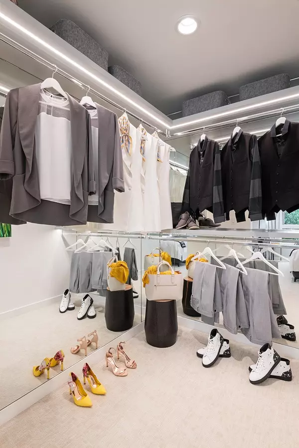 Coquitlam, BC V3J 2S5,625 Cottonwood AVE #106