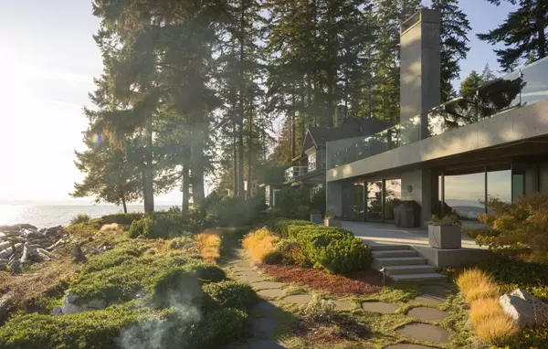 Sechelt, BC V7Z 0A1,4097 Browning RD