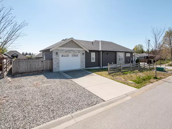 Gibsons, BC V0N 1V7,754 Wright RD