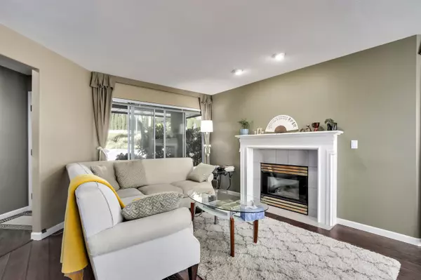 Coquitlam, BC V3E 2W5,2990 Panorama DR #64