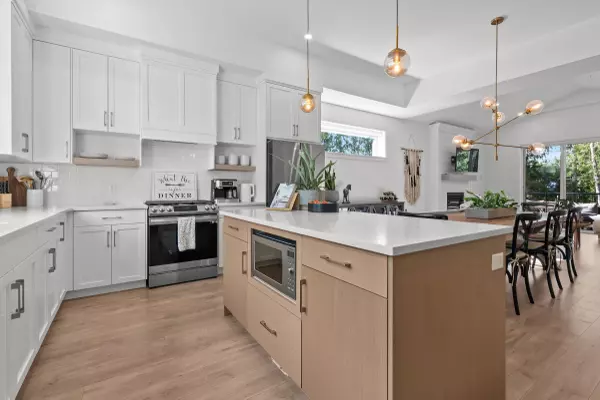 Chilliwack, BC V4Z 1J5,7353 Amherst PL