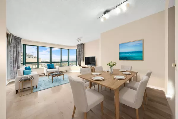 Burnaby, BC V5H 4N1,4603 Hazel ST #1904