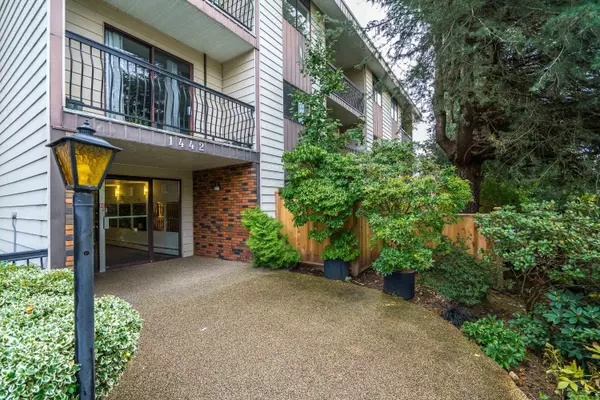 White Rock, BC V4B 3V5,1442 Blackwood ST #218