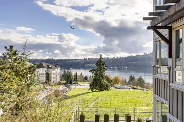530 Raven Woods DR #317,  North Vancouver,  BC V7G 2T5
