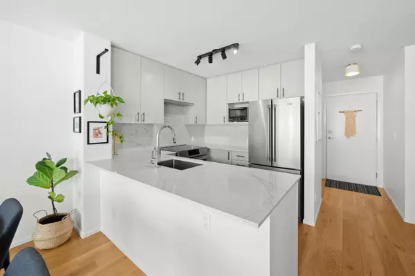 124 W 3rd ST #508,  North Vancouver,  BC V7M 1E8