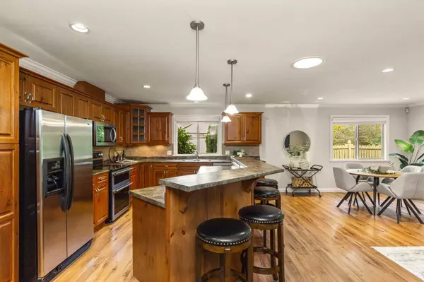 Chilliwack, BC V2R 5W6,46000 Thomas RD #124