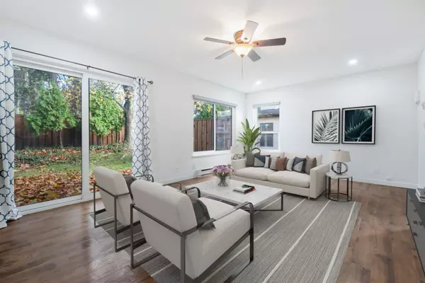 Surrey, BC V3W 7E6,13990 74 AVE #10