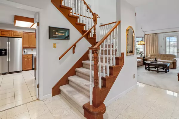 Richmond, BC V6Y 1B2,9331 Francis RD #13