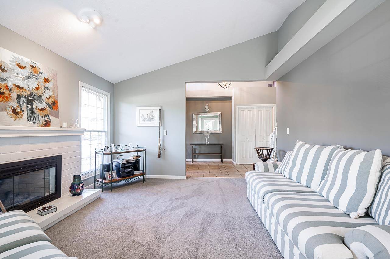 Surrey, BC V3X 2X2,12310 56 AVE