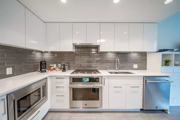 3451 Sawmill CRES #408,  Vancouver,  BC V5S 0H3