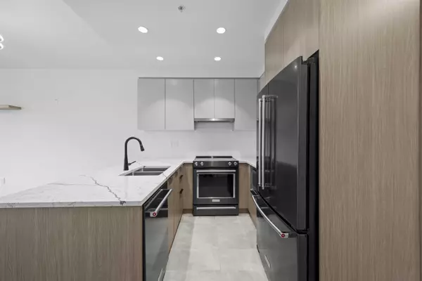 Vancouver, BC V5K 3G4,2408 Grant ST #210