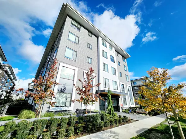 Surrey, BC V4N 6W9,15825 85th Avenue AVE #205