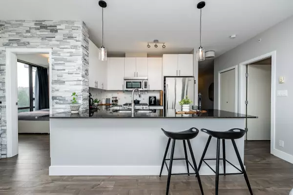 Port Moody, BC V3H 0E4,110 Brew ST #1608