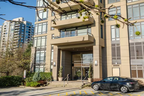 Burnaby, BC V5C 0B4,2345 Madison AVE #1902