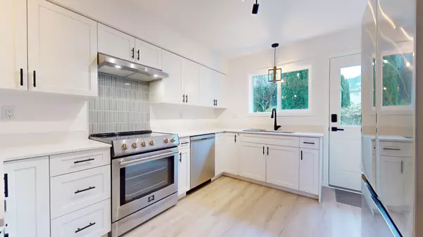 Squamish, BC V0N 1H0,1560 Eagle Run DR