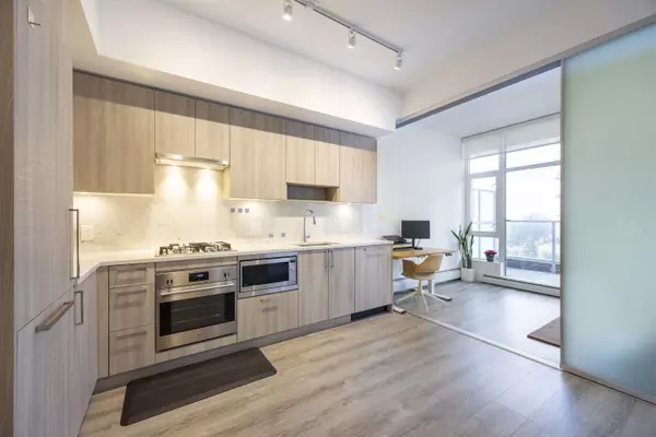 Surrey, BC V3T 0S1,13350 Central AVE #1313