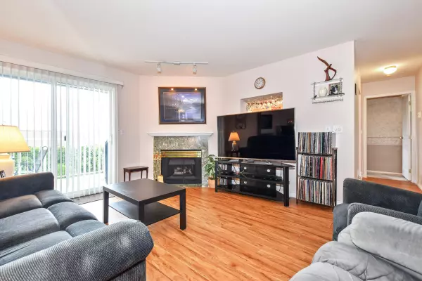 Abbotsford, BC V2S 7L5,3902 Latimer ST #5