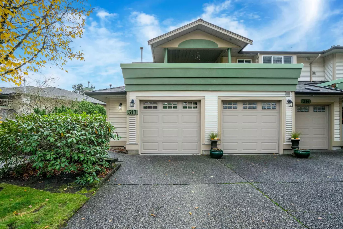 Surrey, BC V3W 0R8,13888 70 AVE #313