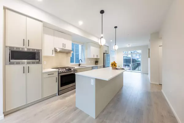 Langley, BC V2Y 3T7,7919 204b ST #23