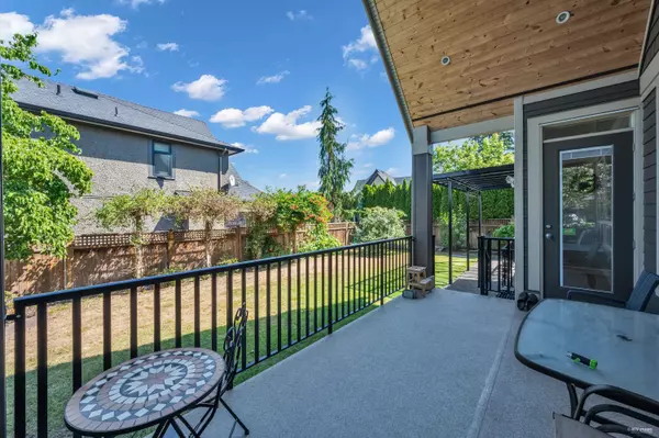 Surrey, BC V3Z 0T6,16091 27a AVE