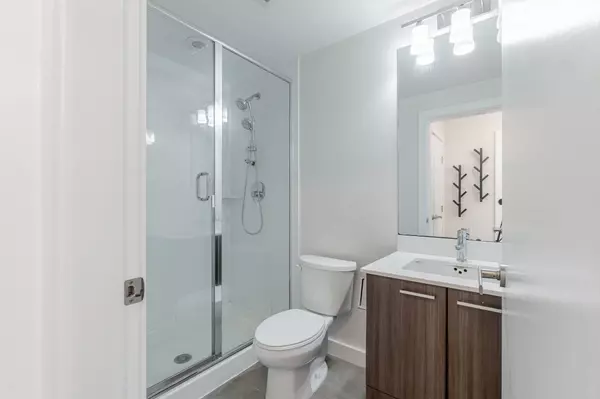 Coquitlam, BC V3B 0H9,2955 Atlantic AVE #1206