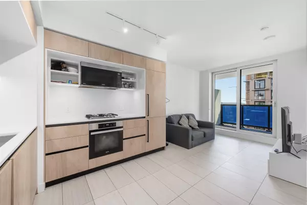 Vancouver, BC V5R 0J9,5058 Joyce ST #1608
