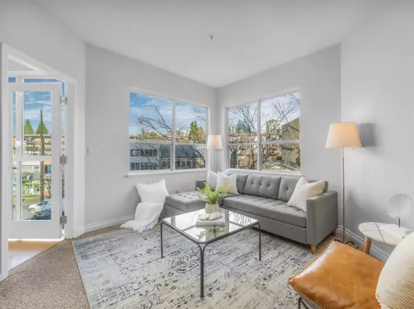 North Vancouver, BC V7M 1E7,131 W 3rd ST #311
