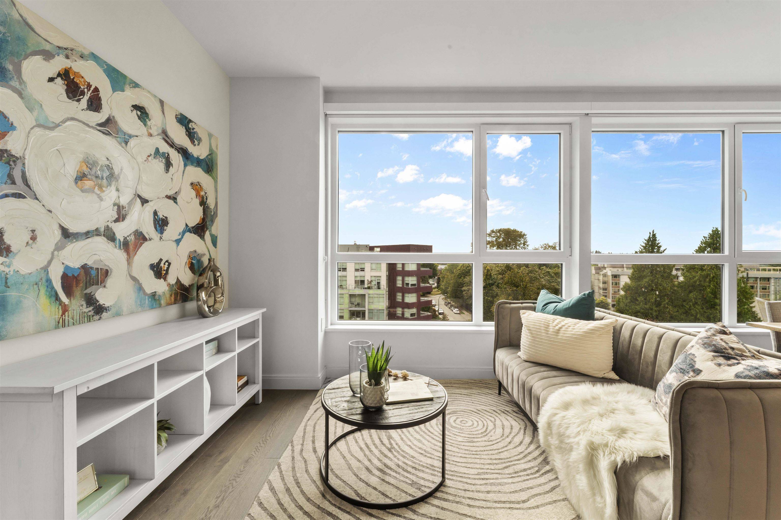 Vancouver, BC V5Z 0K1,4932 Cambie ST #604