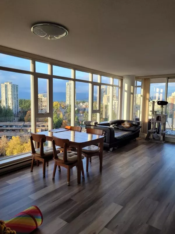 Burnaby, BC V3N 0C6,7090 Edmonds ST #2703