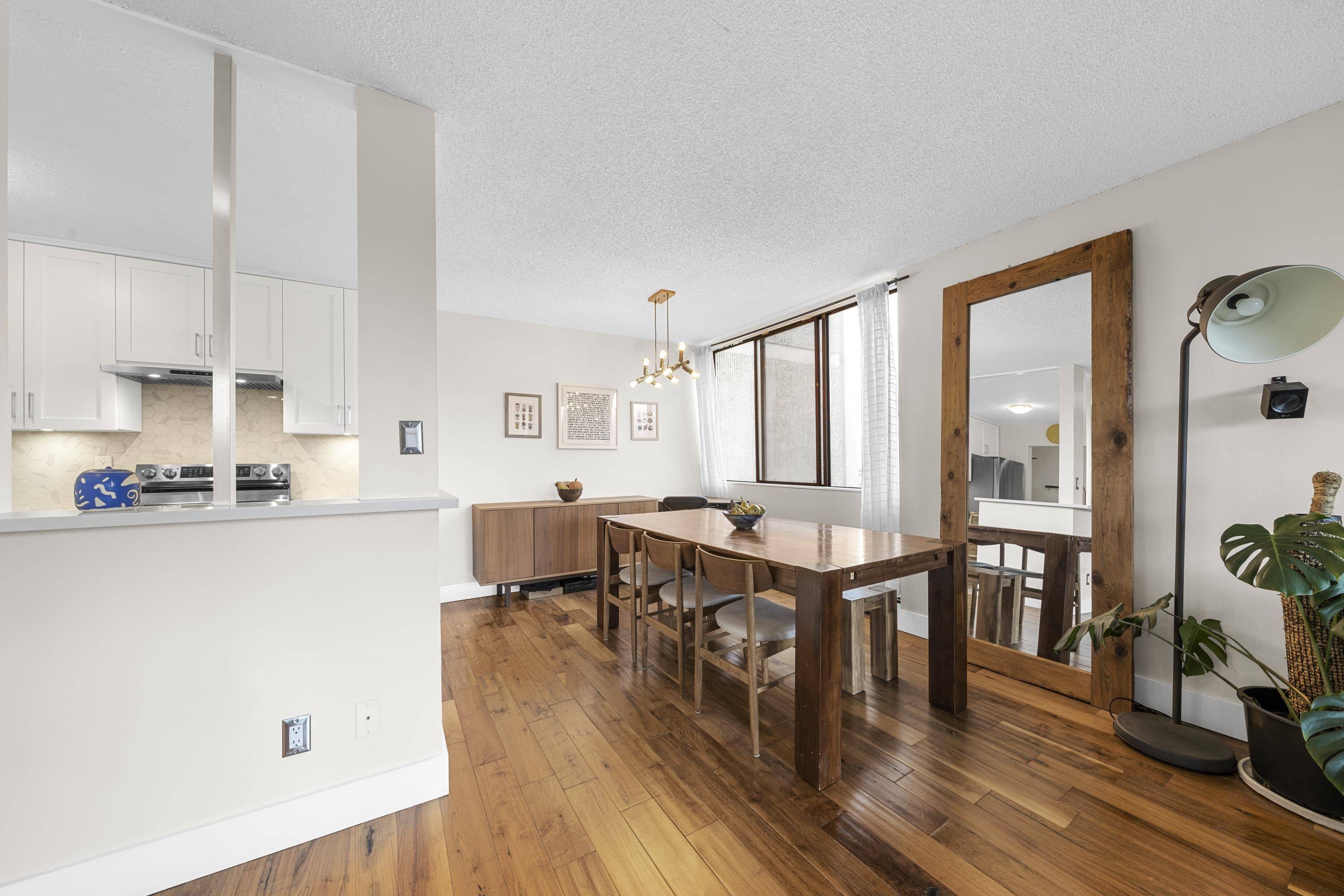 Burnaby, BC V5B 4V2,2060 Bellwood AVE #1202