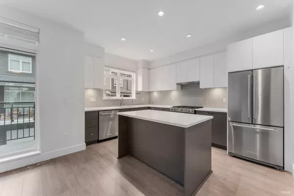 Surrey, BC V3Z 1J1,2070 Oak Meadows DR #85