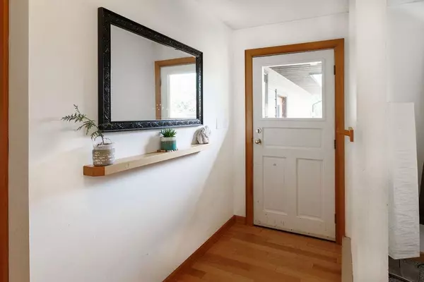 Gibsons, BC V0N 1V3,208 Grandview Heights RD