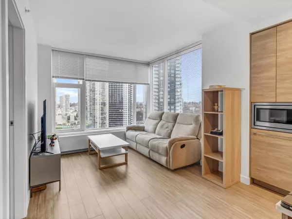 Surrey, BC V3T 0P7,13615 Fraser HWY #2009