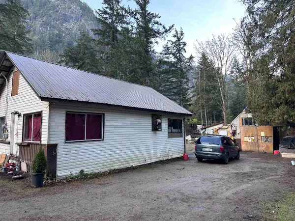 Hope, BC V0X 1L2,63575 Old Yale RD