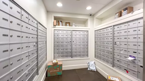 Vancouver, BC V6B 1A8,969 Richards ST #1508