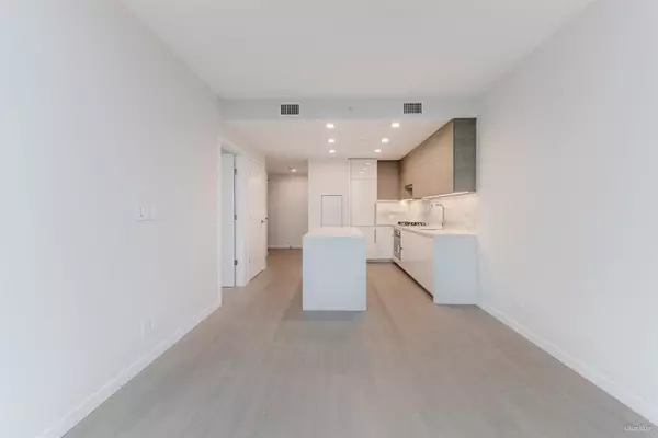 Burnaby, BC V5C 0N9,4168 Lougheed Highway HWY #3901