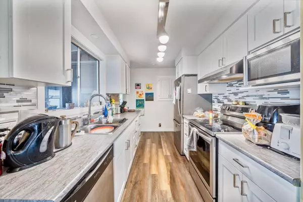 Chilliwack, BC V2P 5J5,10169 Fairview DR