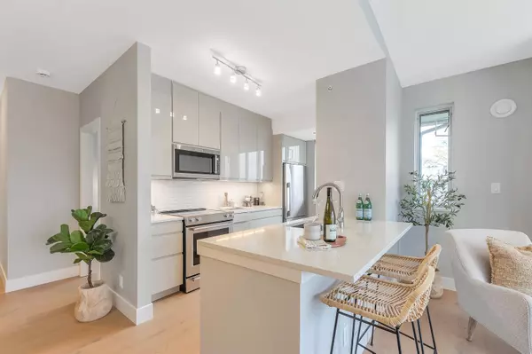 Vancouver, BC V5P 2S7,1920 E Kent South AVE #407