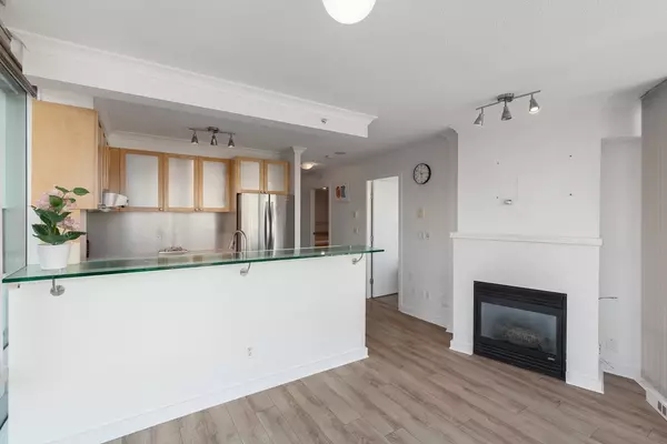 Vancouver, BC V6E 4R7,1003 Burnaby ST #1302