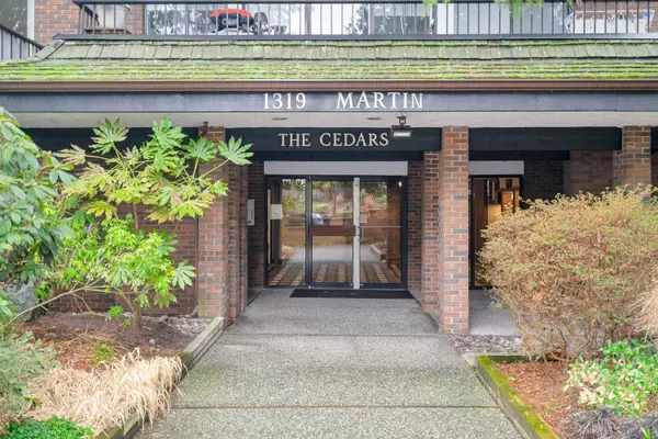 White Rock, BC V4B 3W6,1319 Martin ST #305