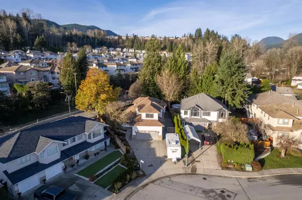 Coquitlam, BC V3E 2W6,1392 El Camino DR