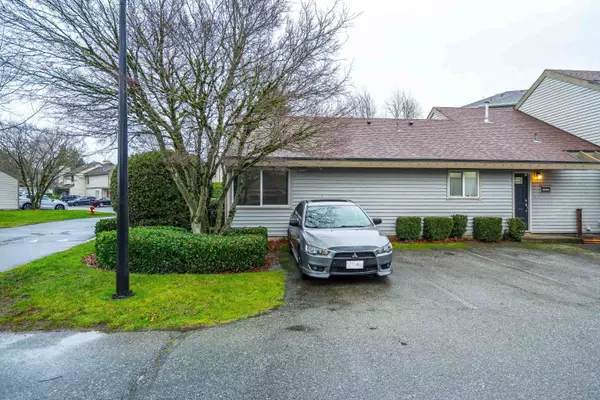 Surrey, BC V3S 5M8,6084 W Greenside DR