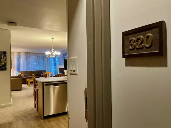 Whistler, BC V0N 1B4,4910 Spearhead PL #Wk 2+16