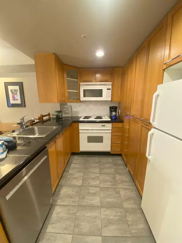 Whistler, BC V8E 0X2,4295 Blackcomb WAY #402