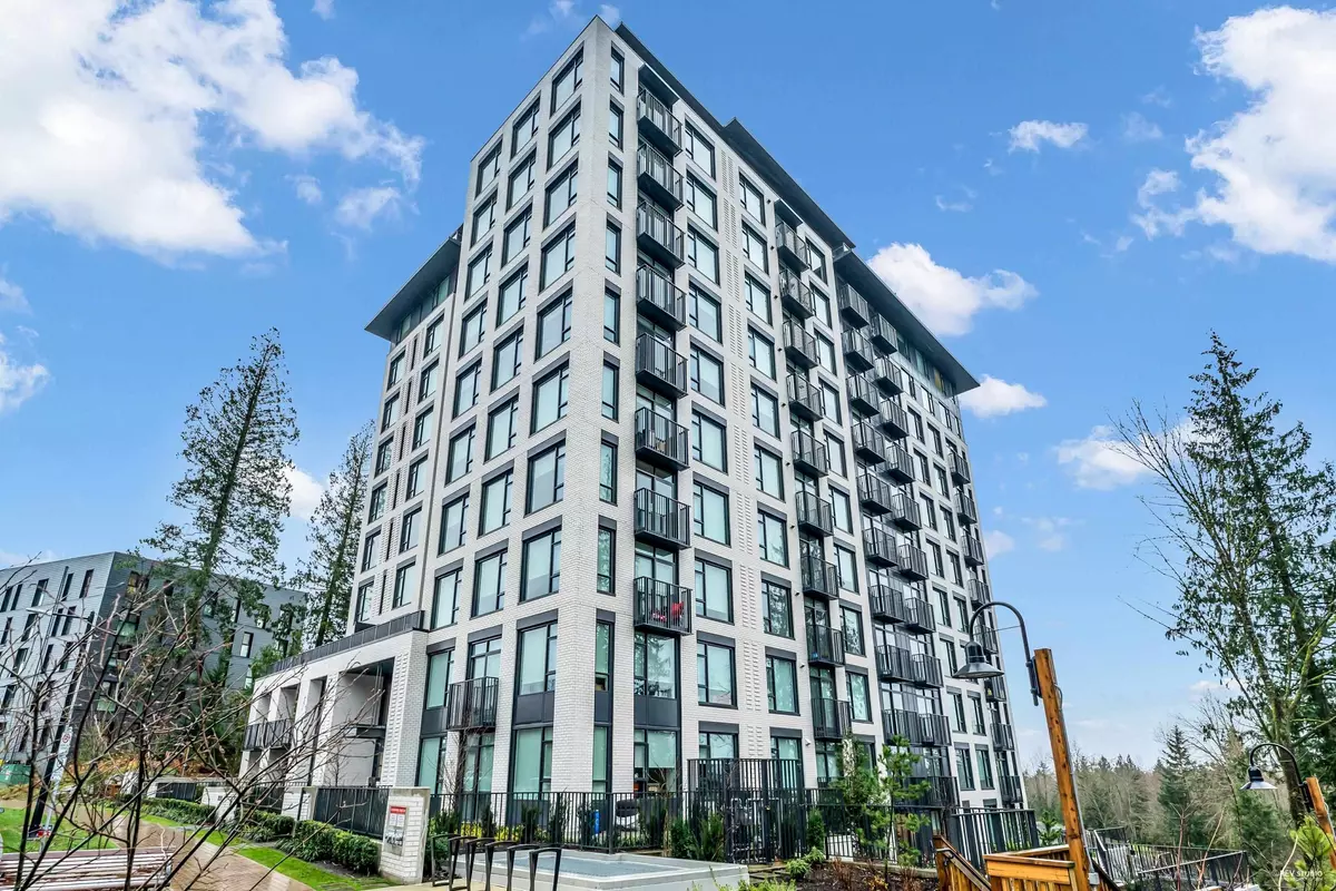 Burnaby, BC V5A 0G9,8750 University CRES #706