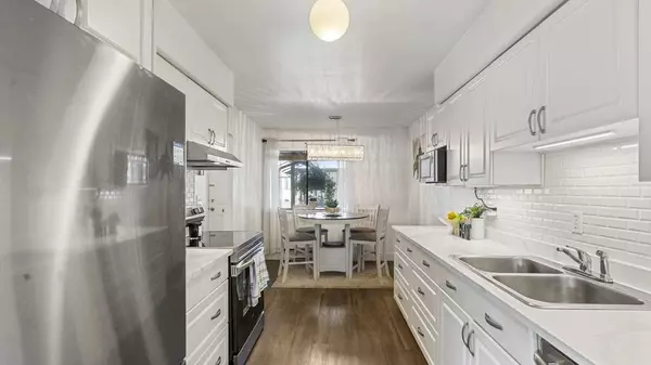 Surrey, BC V3W 7E6,13880 74 AVE #107