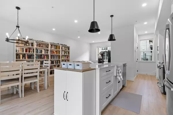 Langley, BC V2Y 3P1,7967 197 ST #80